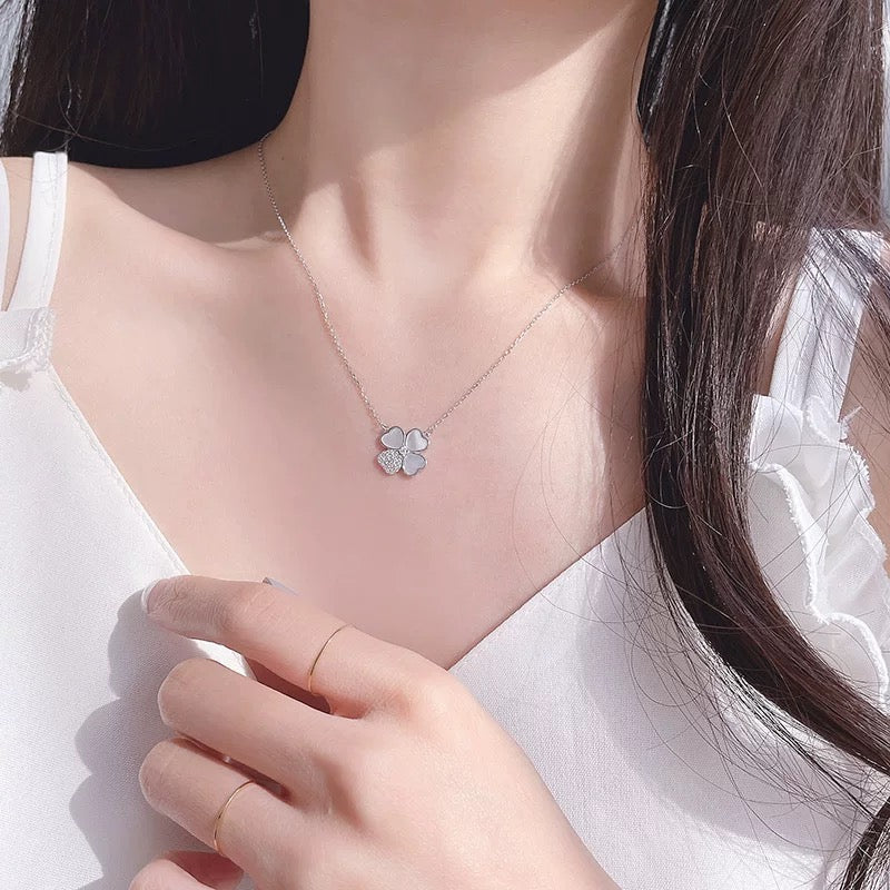 Aororawing Necklace- Four-Leaf Clover