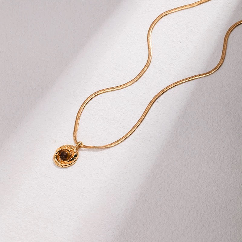 Aororawing Necklace-Coldeye